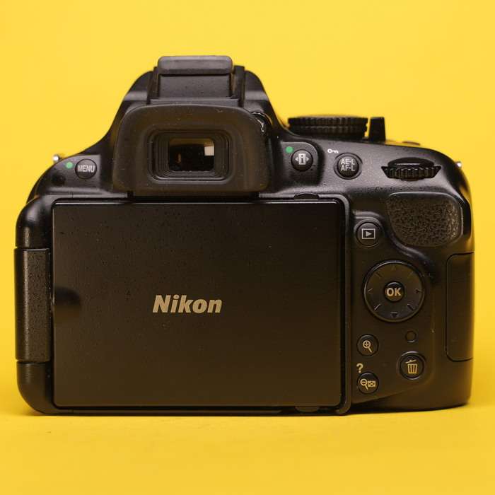 Nikon D5200 | 4691177