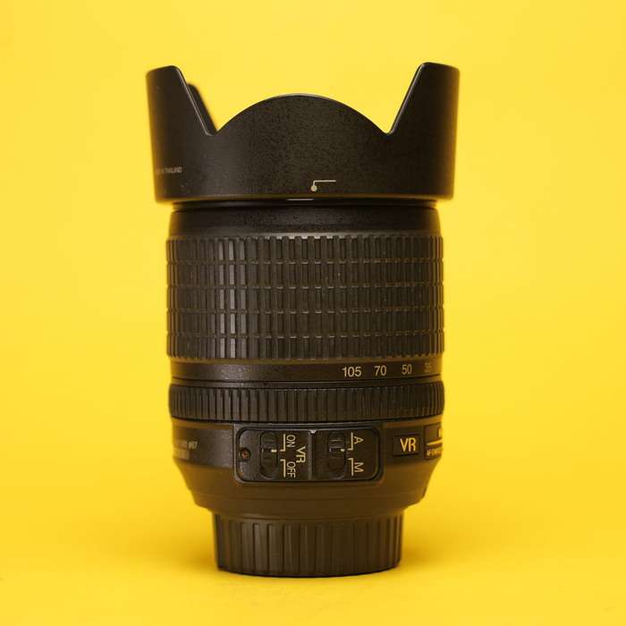 Nikon 18-105mm f/3,5-5,6  AF-S DX G ED VR | 38672710