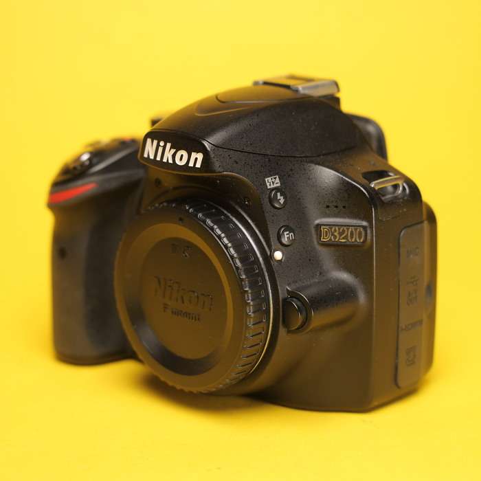 Nikon D3200 | 6690047