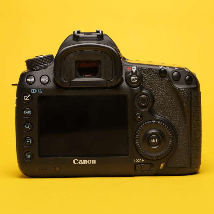 Canon EOS 5D Mark III | 073024021492