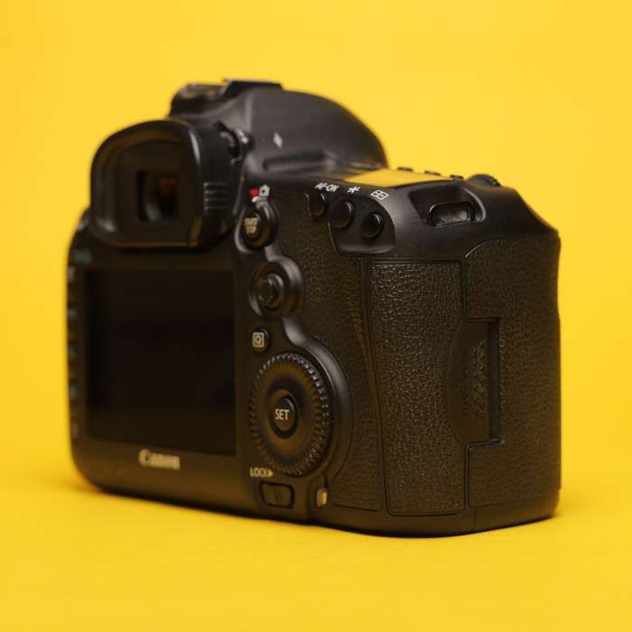 Canon EOS 5D Mark III | 073024021492