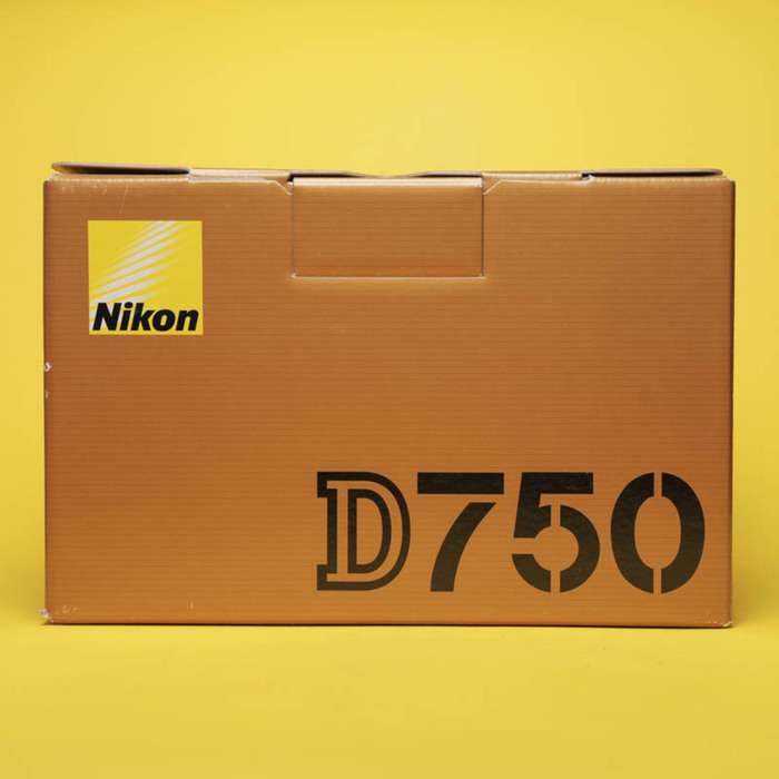 Nikon D750 + Battery grip | 6182158