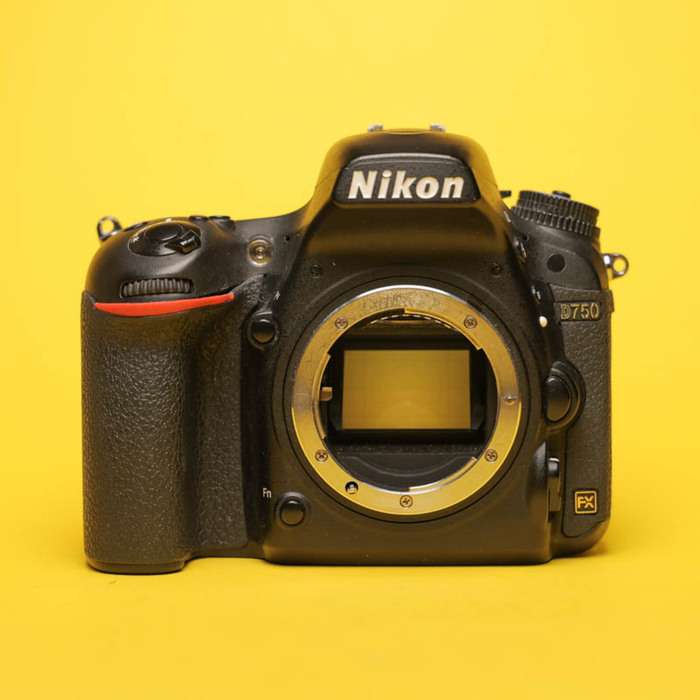 Nikon D750 + Battery grip | 6182158