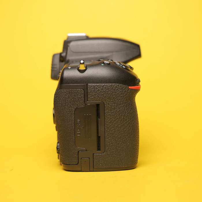 Nikon D750 + Battery grip | 6182158