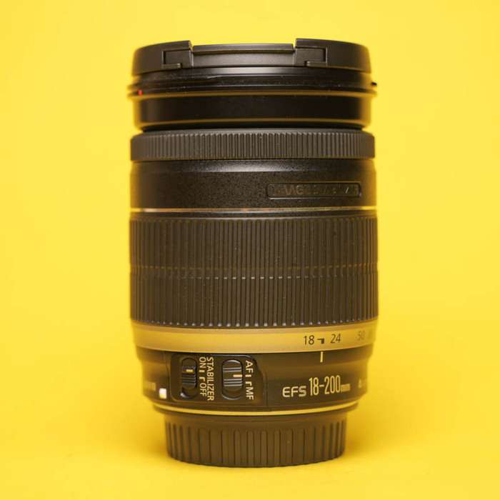 Canon EF-S 18-200mm f/3.5-5.6 IS | 5092101341
