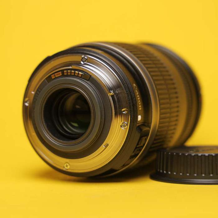 Canon EF-S 18-200mm f/3.5-5.6 IS | 5092101341