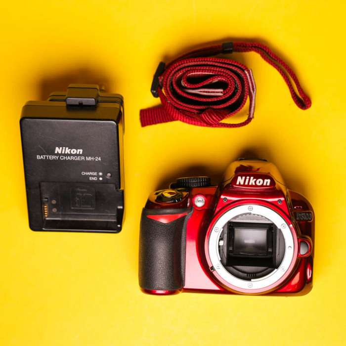 Nikon D3100 červený | 7625429