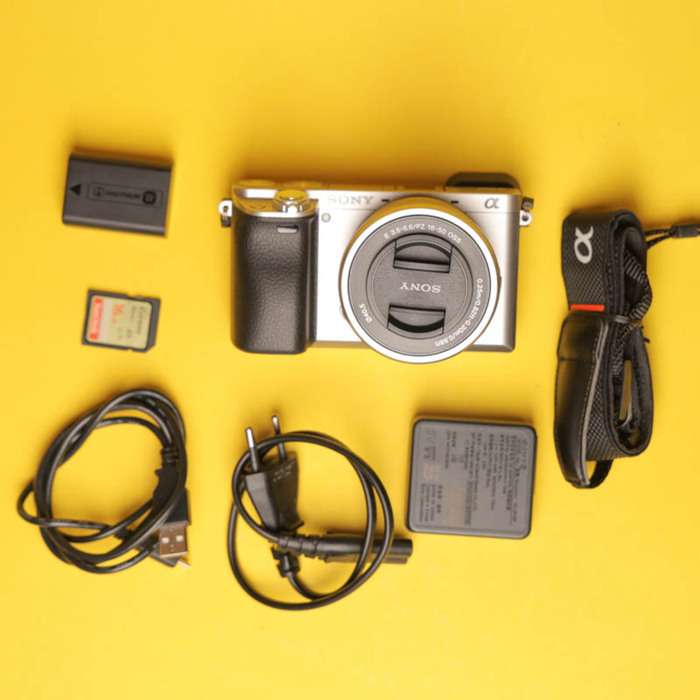 Sony Alpha A6000 + 16-50/3,5-5,6mm | 4033779