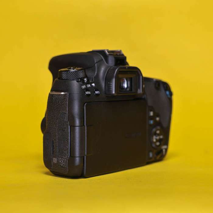 Canon EOS 77D | 14303105262