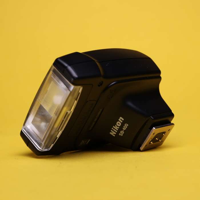 NIKON blesk SB-400