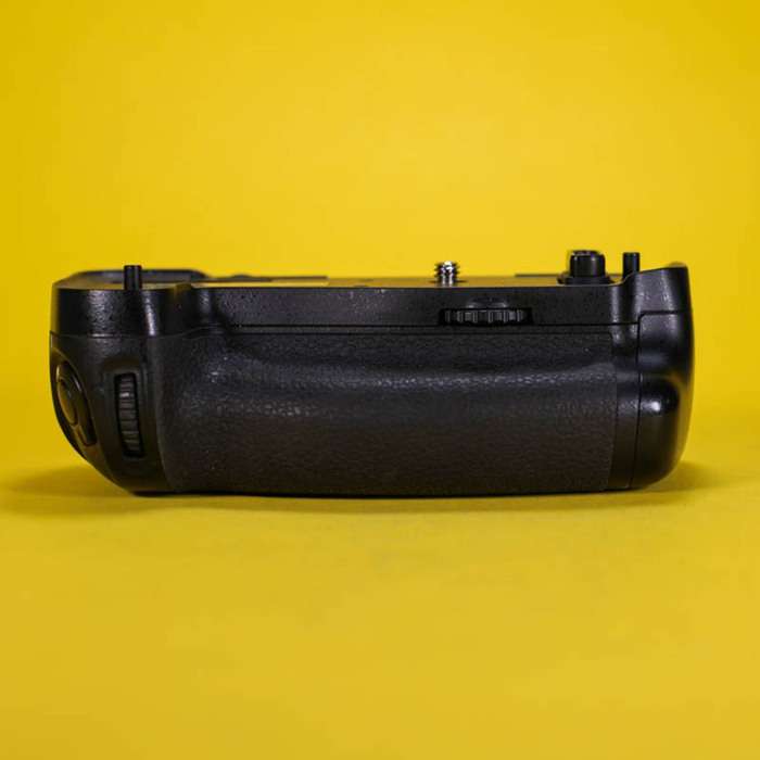 Nikon bateriový grip MB-D16 pro Nikon D750