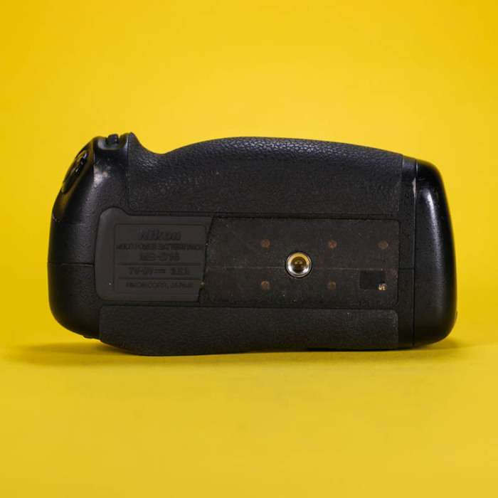 Nikon bateriový grip MB-D16 pro Nikon D750