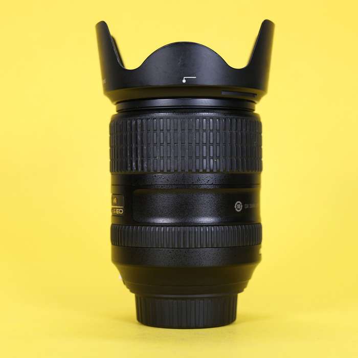 Nikon 18-300mm f/3,5-6,3 AF-S DX G ED VR | 2016372