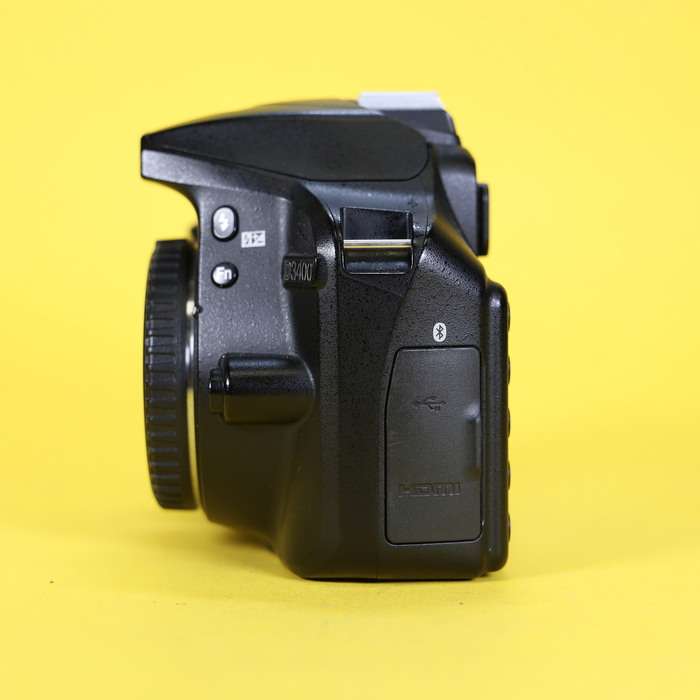 Nikon D3400 | 6017750