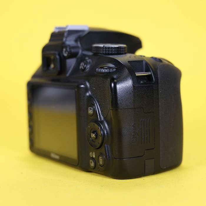 Nikon D3400 | 6017750