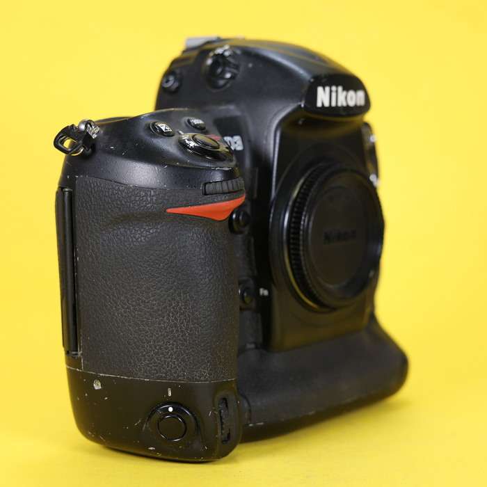 Nikon D3 | 2020786