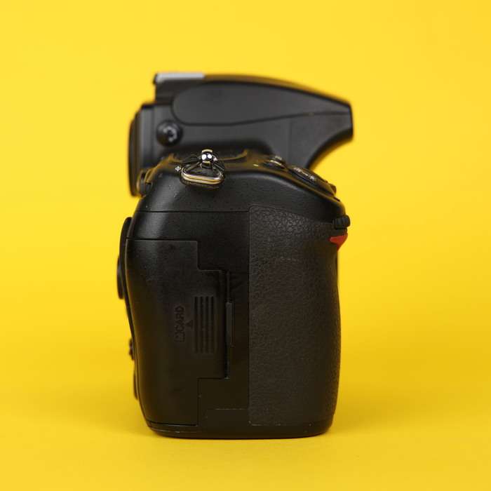 Nikon D700 | 2246756