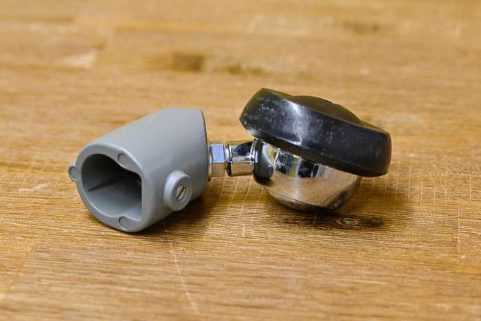 Manfrotto 018 Sada 3 ks koleček pro světelné stativy  s průměrem 22