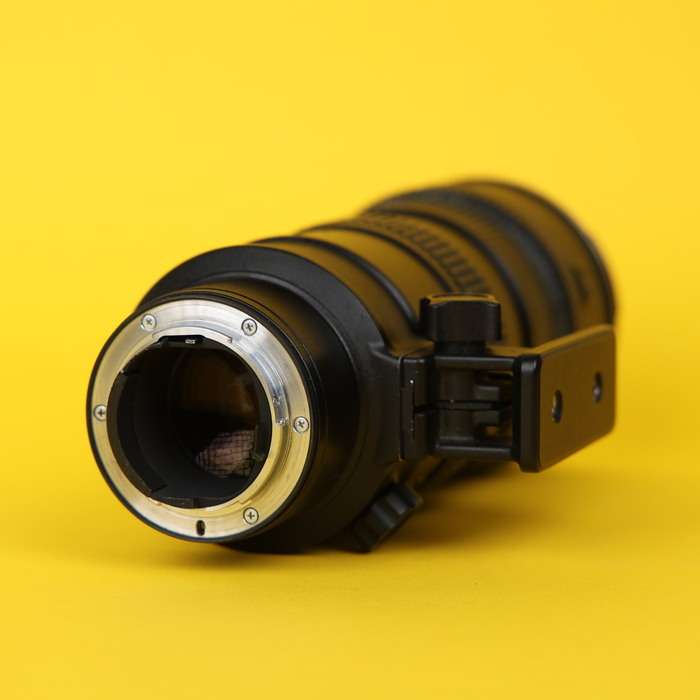 Nikon 70-200mm f/2.8G AF-S Nikkor ED VR | 308350