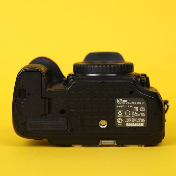 Nikon D600 | 6074303