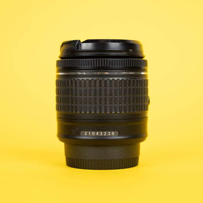 Nikon 18-55mm f/3.5-5.6G AF-P DX VR | 21043239