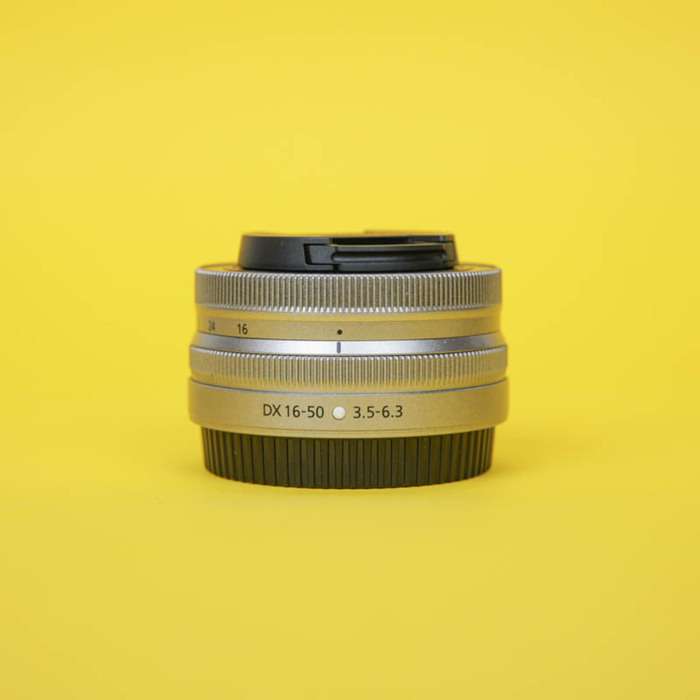 Nikon Z FC tělo + Nikon Z 16-50/3.5-6.3 Stříbrný | 6054444