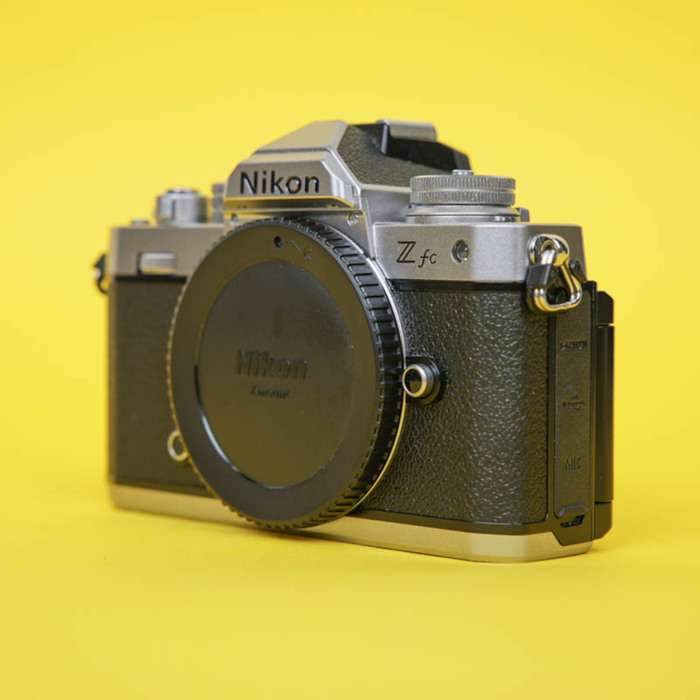 Nikon Z FC tělo + Nikon Z 16-50/3.5-6.3 Stříbrný | 6054444