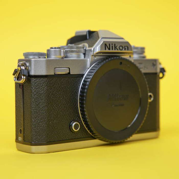 Nikon Z FC tělo + Nikon Z 16-50/3.5-6.3 Stříbrný | 6054444