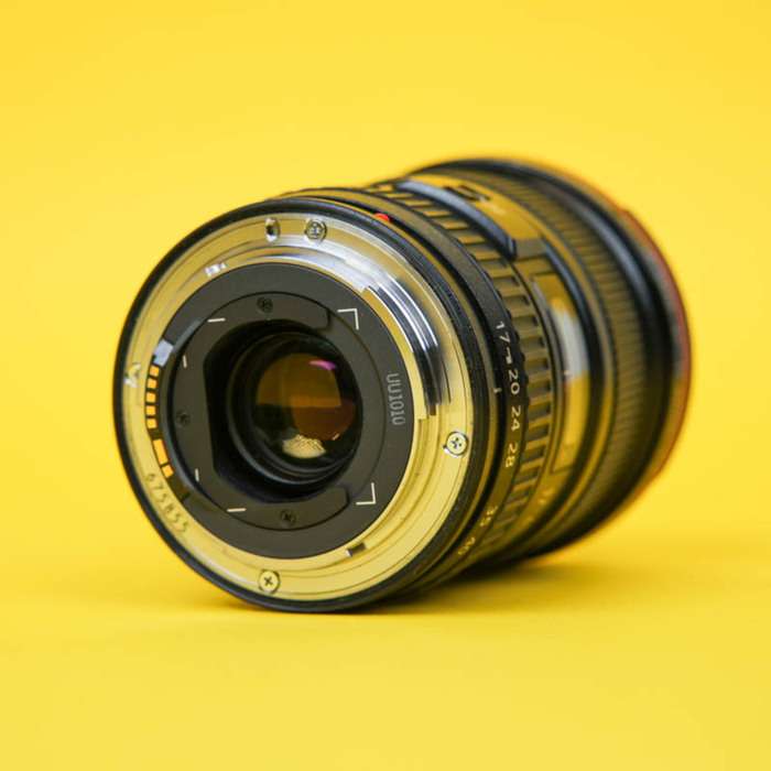 Canon EF 17-40mm f/4.0 L USM | 675855