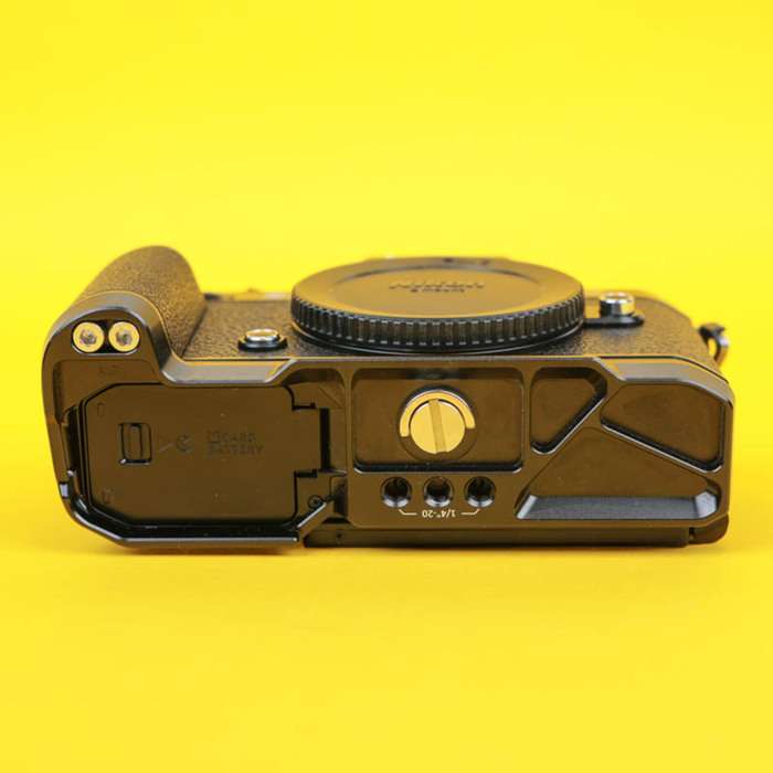 Nikon Z f tělo + grip + baterie  | 6000975