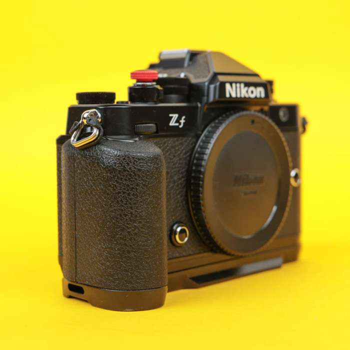 Nikon Z f tělo + grip + baterie  | 6000975