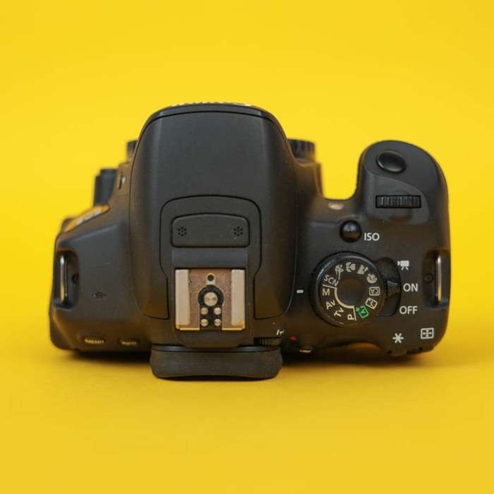 Canon EOS 700D | 053031040652