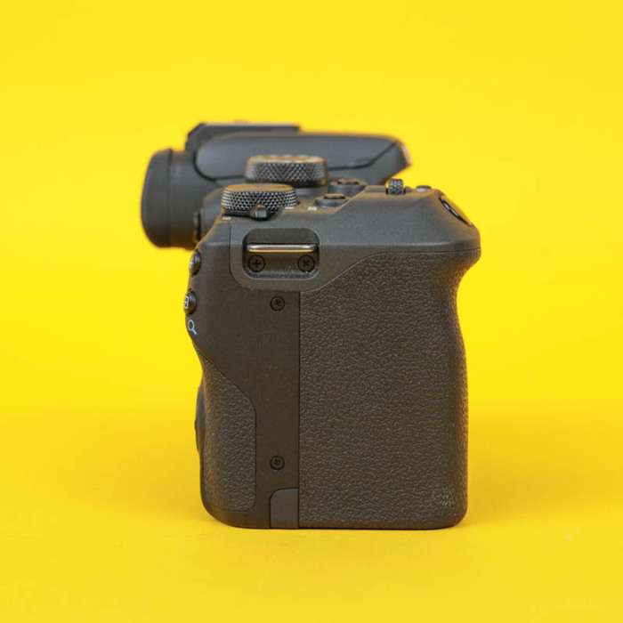 Canon EOS R10 + 18-45mm | 233033004030