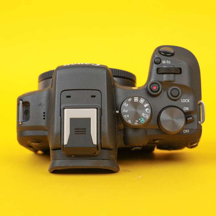 Canon EOS R10 + 18-45mm | 233033004030