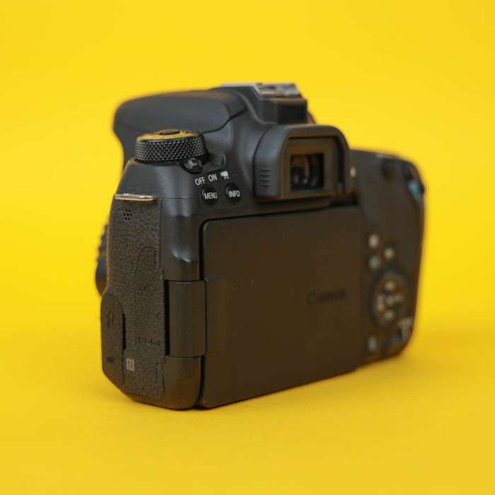 Canon EOS 77D | 343072002377