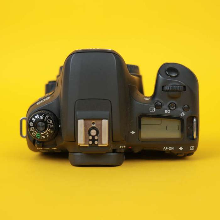 Canon EOS 77D | 343072002377