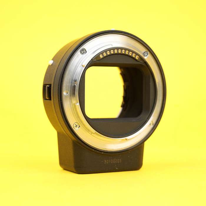 Nikon FTZ adaptér | 30100205