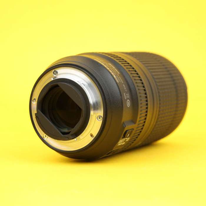 Nikon 70-300mm f/4,5-5,6 E AF-P ED VR | 2045326