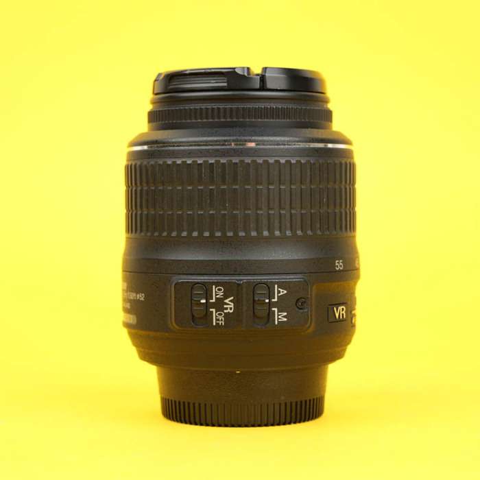 Nikon 18-55mm f/3.5-5.6G AF-S DX VR | 12986303