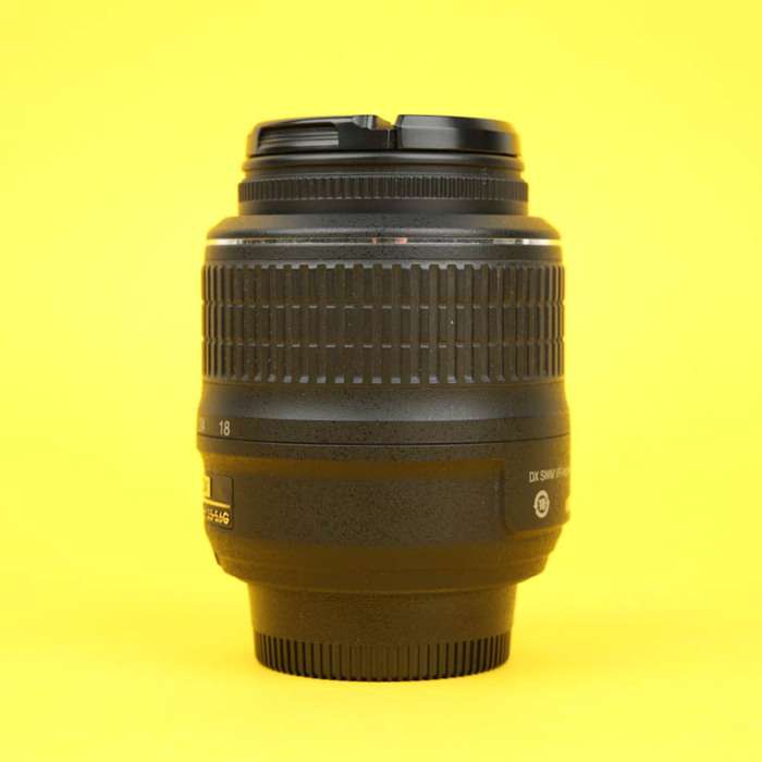Nikon 18-55mm f/3.5-5.6G AF-S DX VR | 12986303