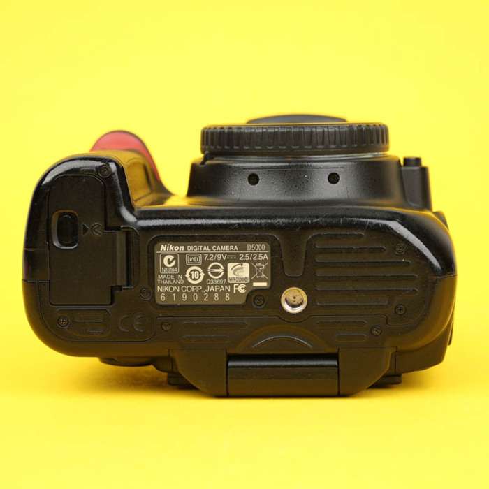 Nikon D5000 | 6190288
