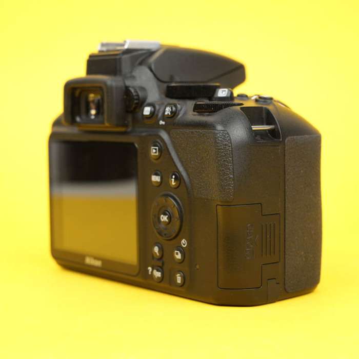 Nikon D3500 | 6323589