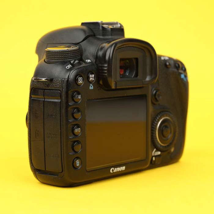 Canon EOS 7D | 380429903