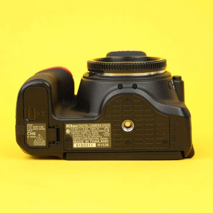 Nikon D5600 + 18-55mm | 6183311 + 23700465