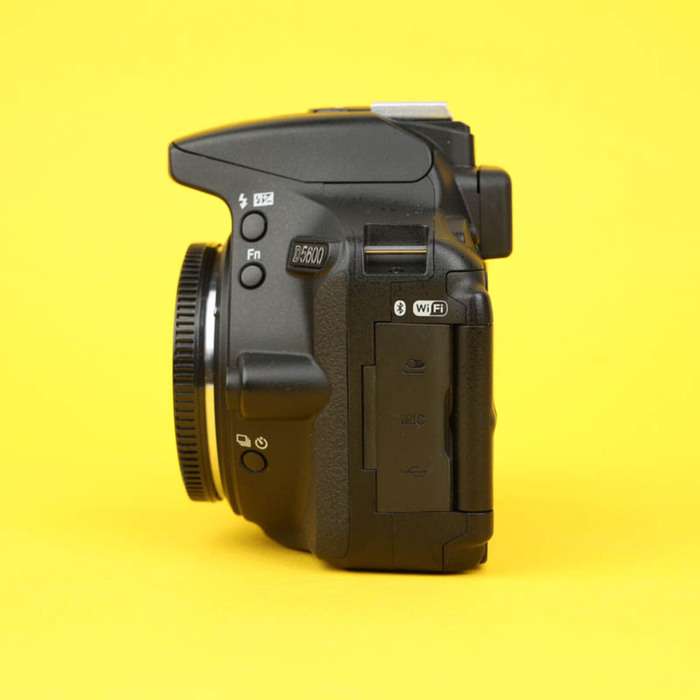 Nikon D5600 + 18-55mm | 6183311 + 23700465