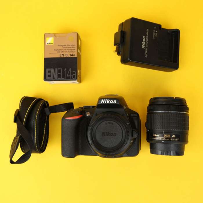 Nikon D5600 + 18-55mm | 6183311 + 23700465