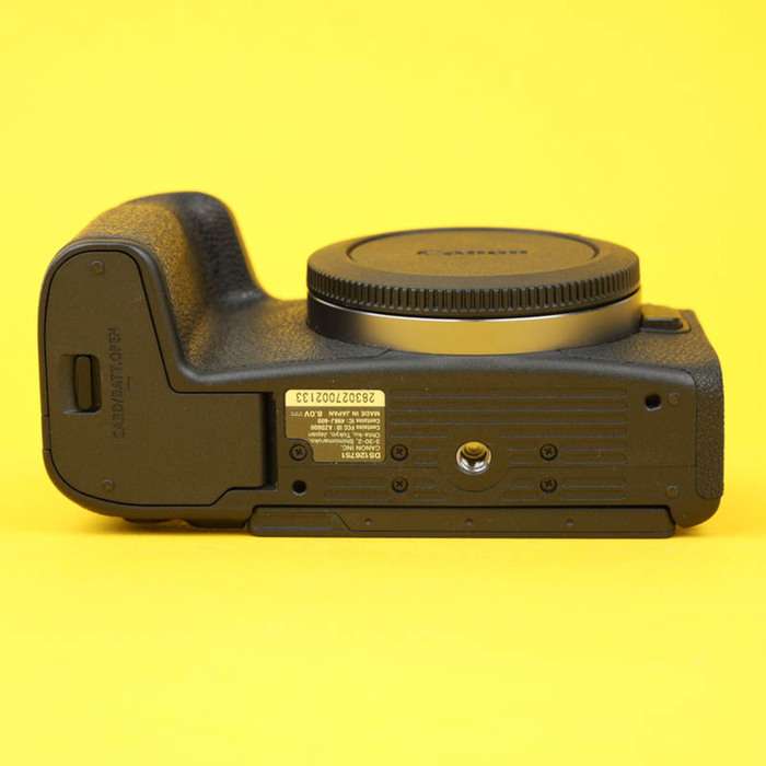 Canon EOS RP | 283027002133