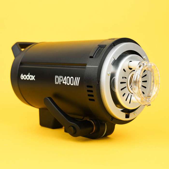 Studiový blesk GODOX DP400III