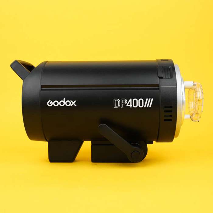 Studiový blesk GODOX DP400III