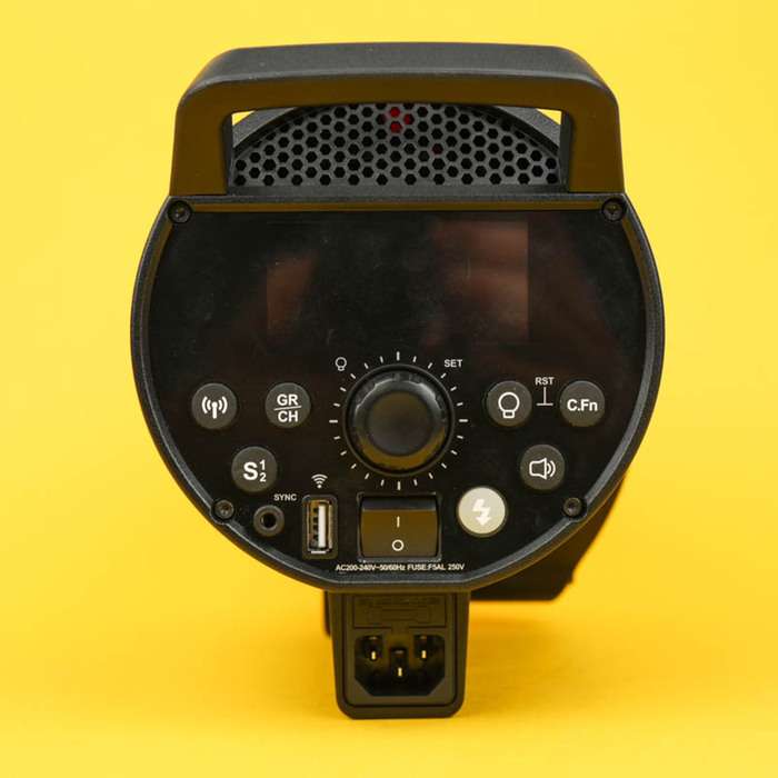 Studiový blesk GODOX DP400III